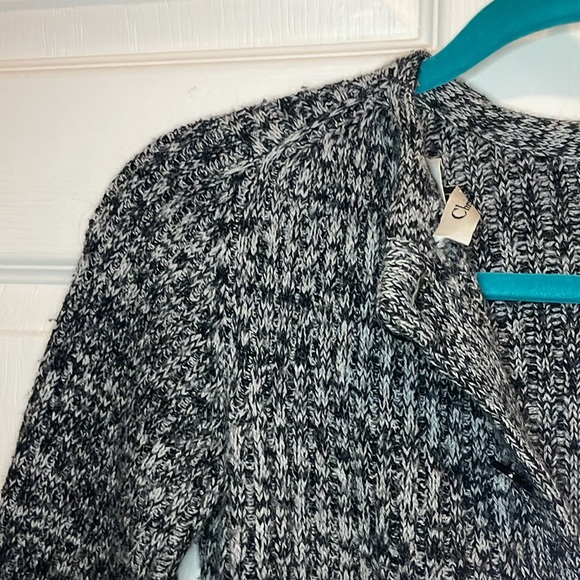 Christan Dior Black & White Wool Cardigan - Picture 7 of 13